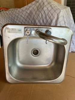 Hand sink NSF 13”x11”