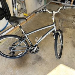 Trek  Navigator 2.0 Bike