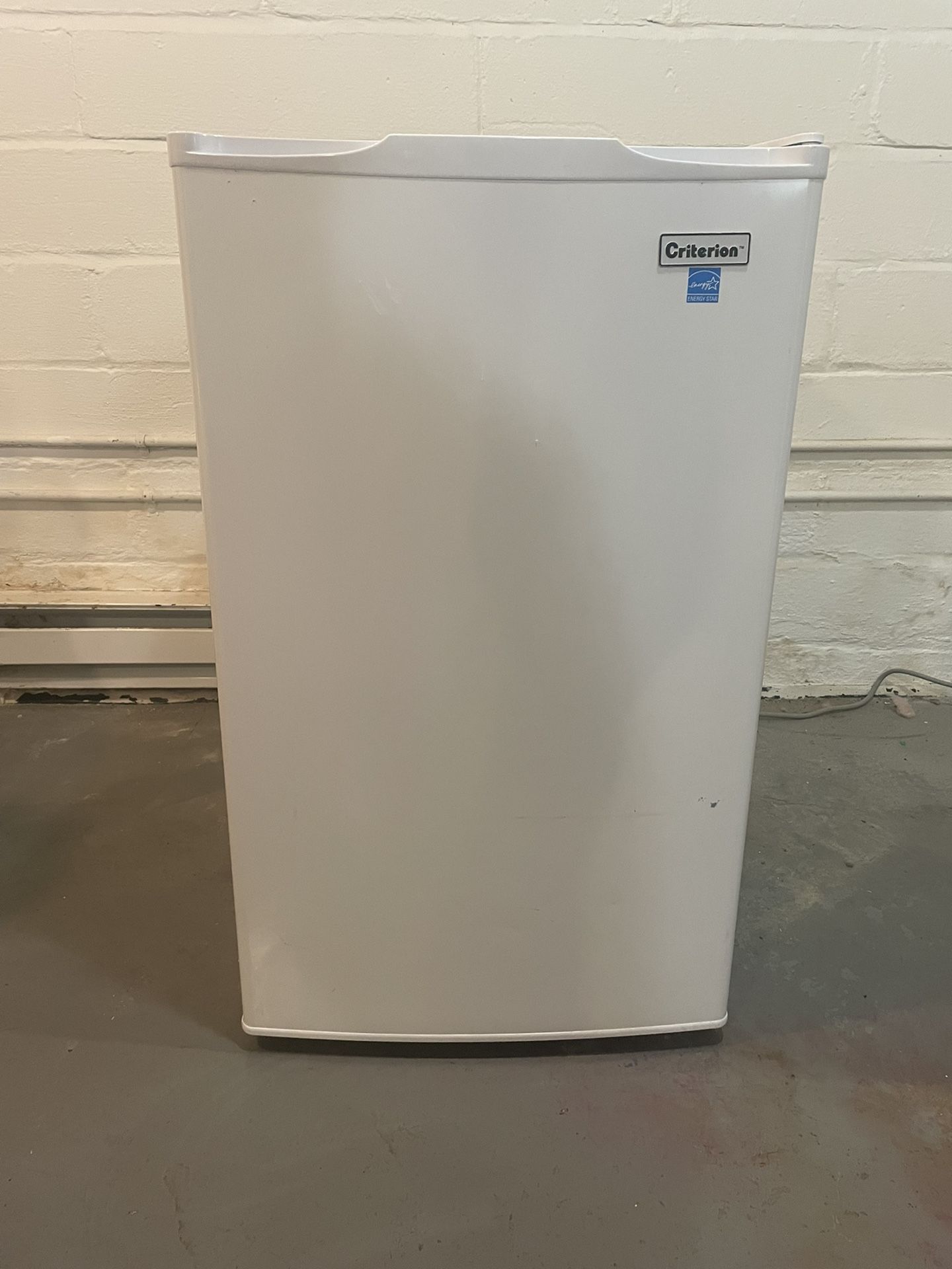 Criterion 4.4 Cu Ft Compact Refrigerator (Mini Fridge)