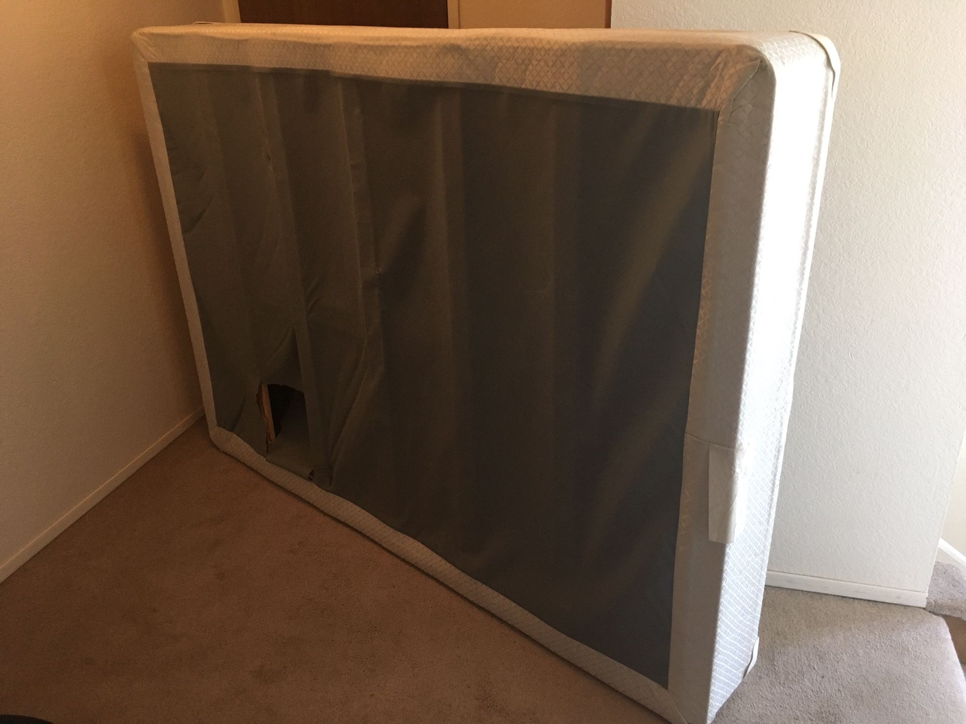 Box Spring - Full Size - FREE