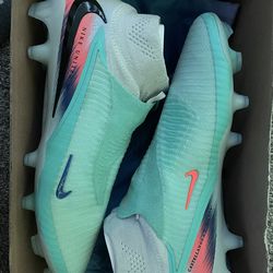 Nike phantom 6 elite high soccer cleats