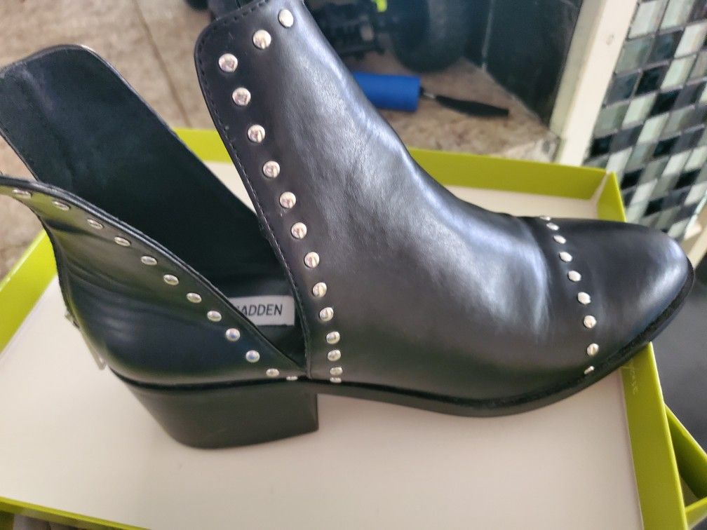 Steve Madden Booties