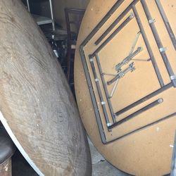 10 WOODEN 6FT ROUND FOLDING TABLES/BANQUET TABLES