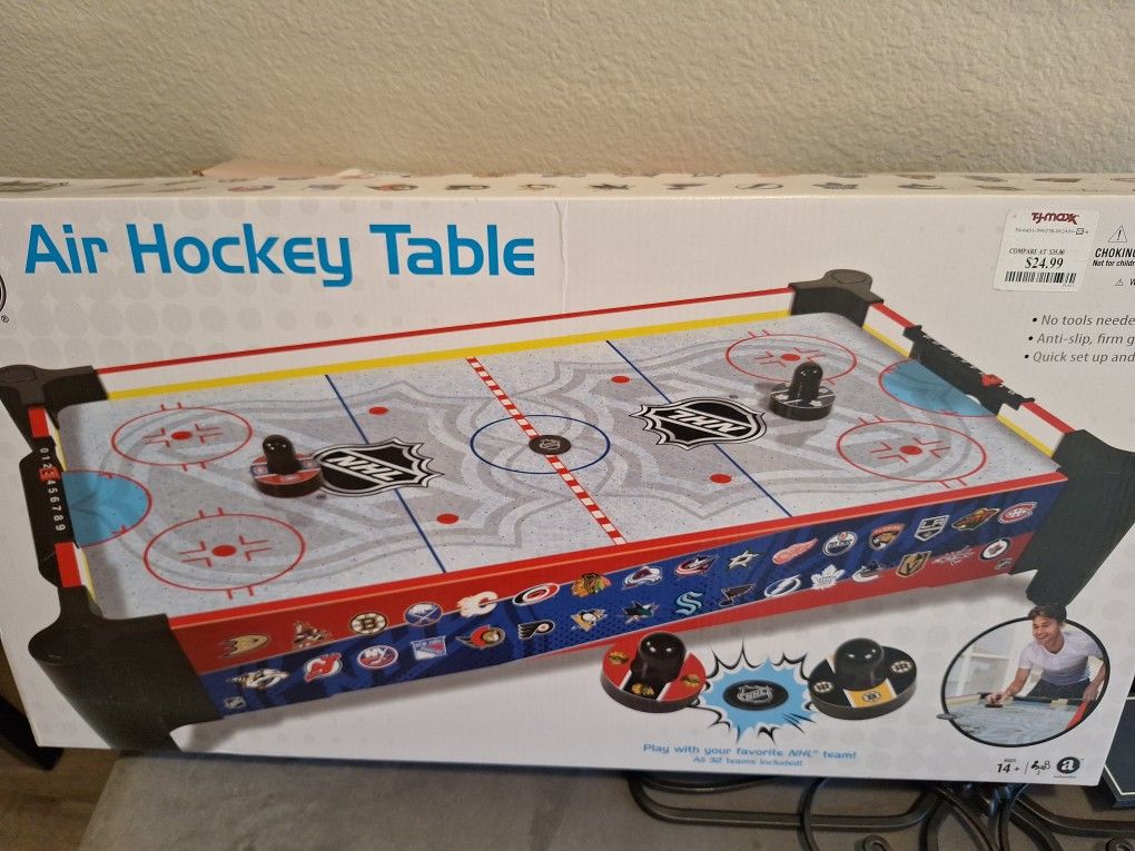 Air Hockey Table