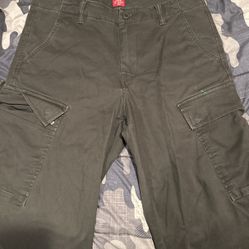 levis XX tapered cargos dark grey, size 32