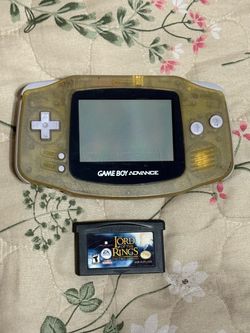 Working Nintendo Game Boy Advance - w/ game included