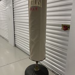 Everlast FIT inflatable punching bag with water filled base