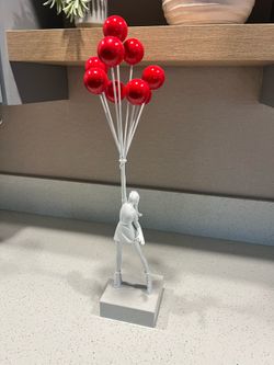 Banksy-Inspired Balloon Girl