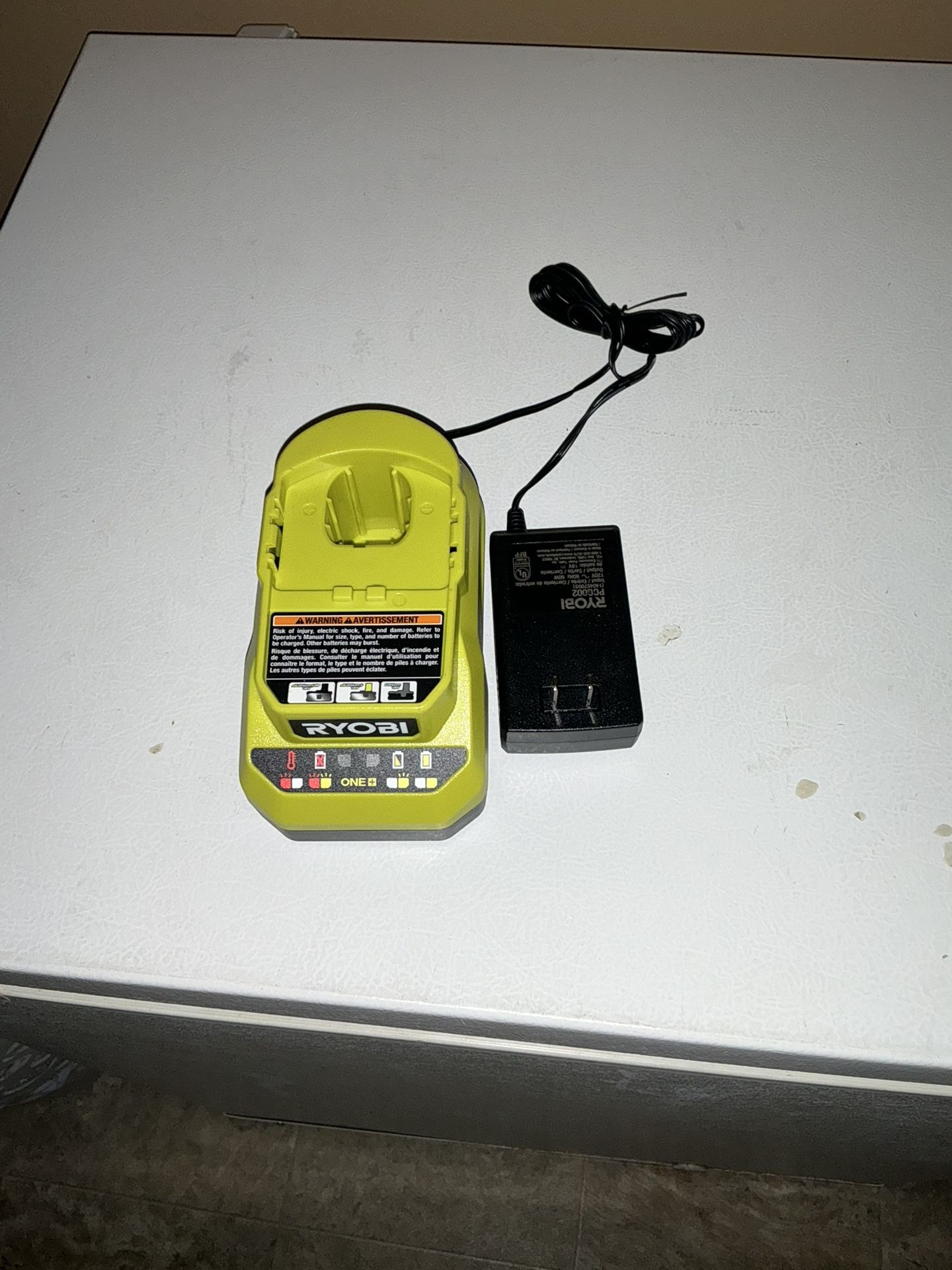 Ryobi One 18v + Charger