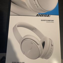 New In sealed box BOSE Headphones Noise Cancelling 
