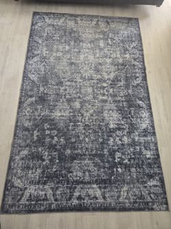 Area Rug 5'FT x 8'FT
