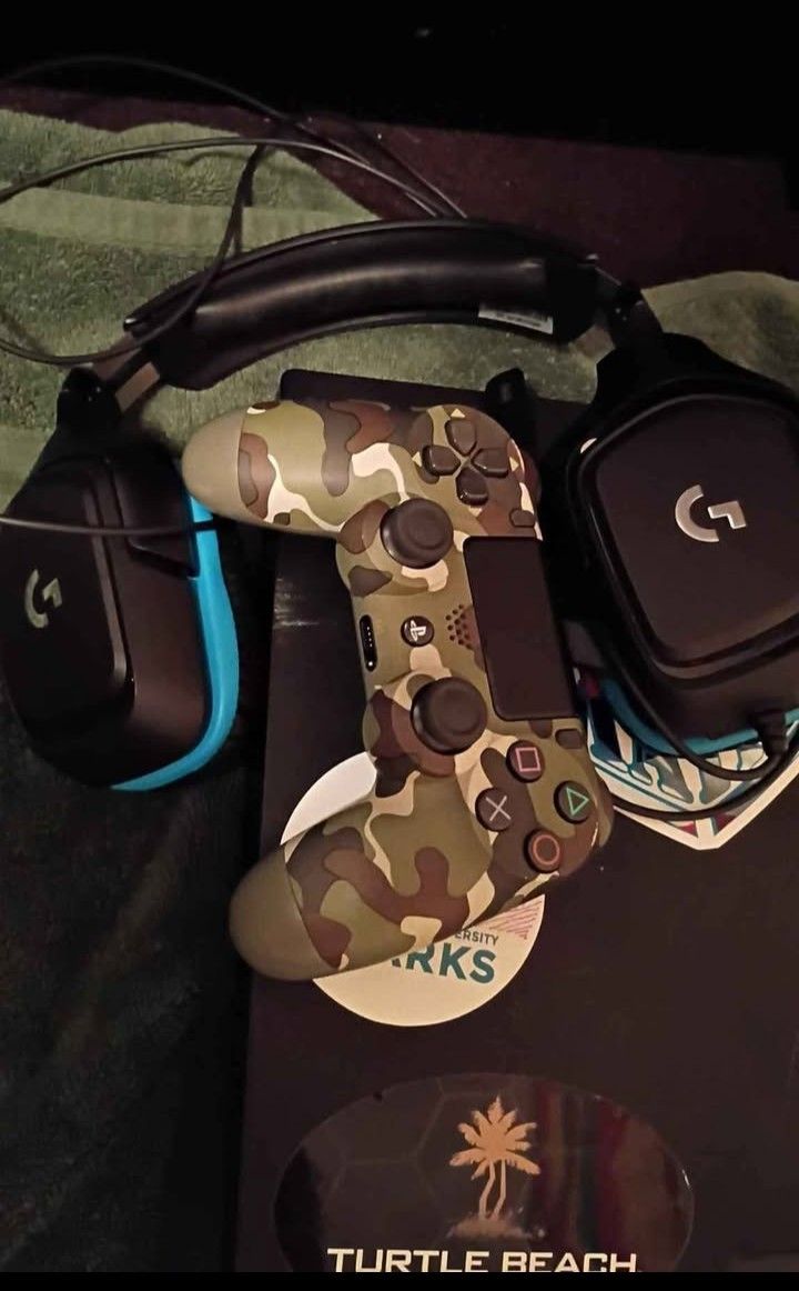 PS3 Console/1 Controller/Turtle Beach Headset/All The Wires