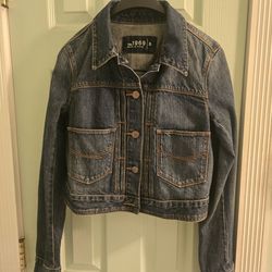 GAP Women's Jean Jacket Size Small