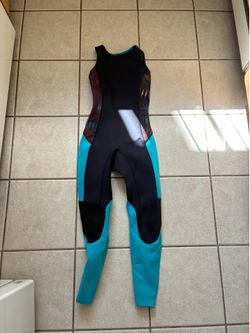 Patagonia women’s sleeveless wetsuit