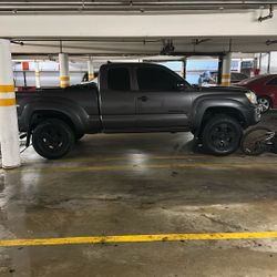 2012 tacoma pre runner