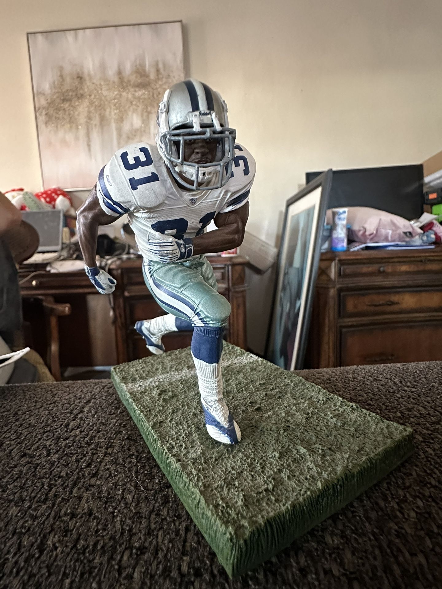 Dallas Cowboys Roy Williams Figure