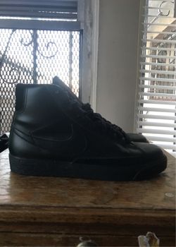 Women Nike Blazer Triple Black