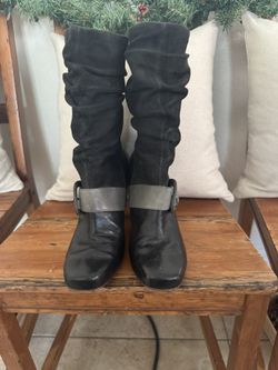 Fossil Boots. Grey .size 7.5