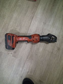 Hilti Cordless Press Tool with Battery