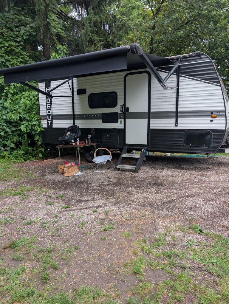 2021 Keystone Hideout 174BH