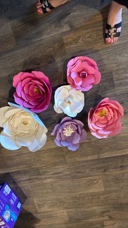 Paper decorative flowers FREE