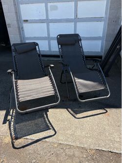 Pair of Zero Gravity Reclining Lounge Chairs