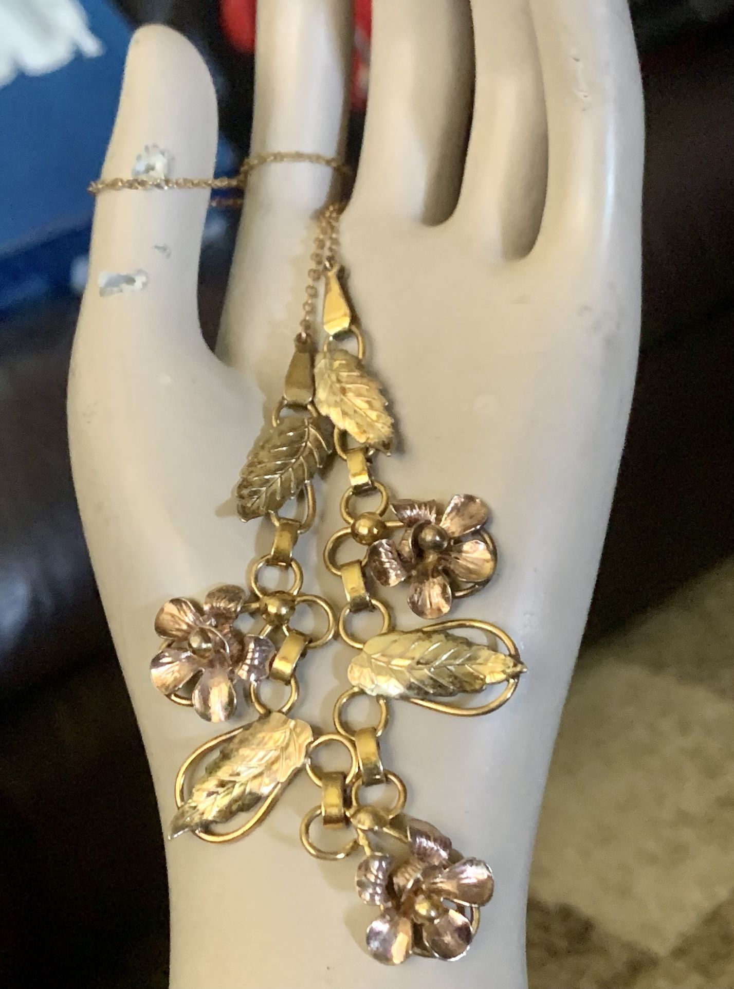 Beautiful Vintage 12k GF ORCHID FLOWER Leaf Bib Necklace Choker 15” Long Total Weight 17.09 grams