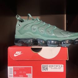 Woman Nike Air VaporMax Plus 