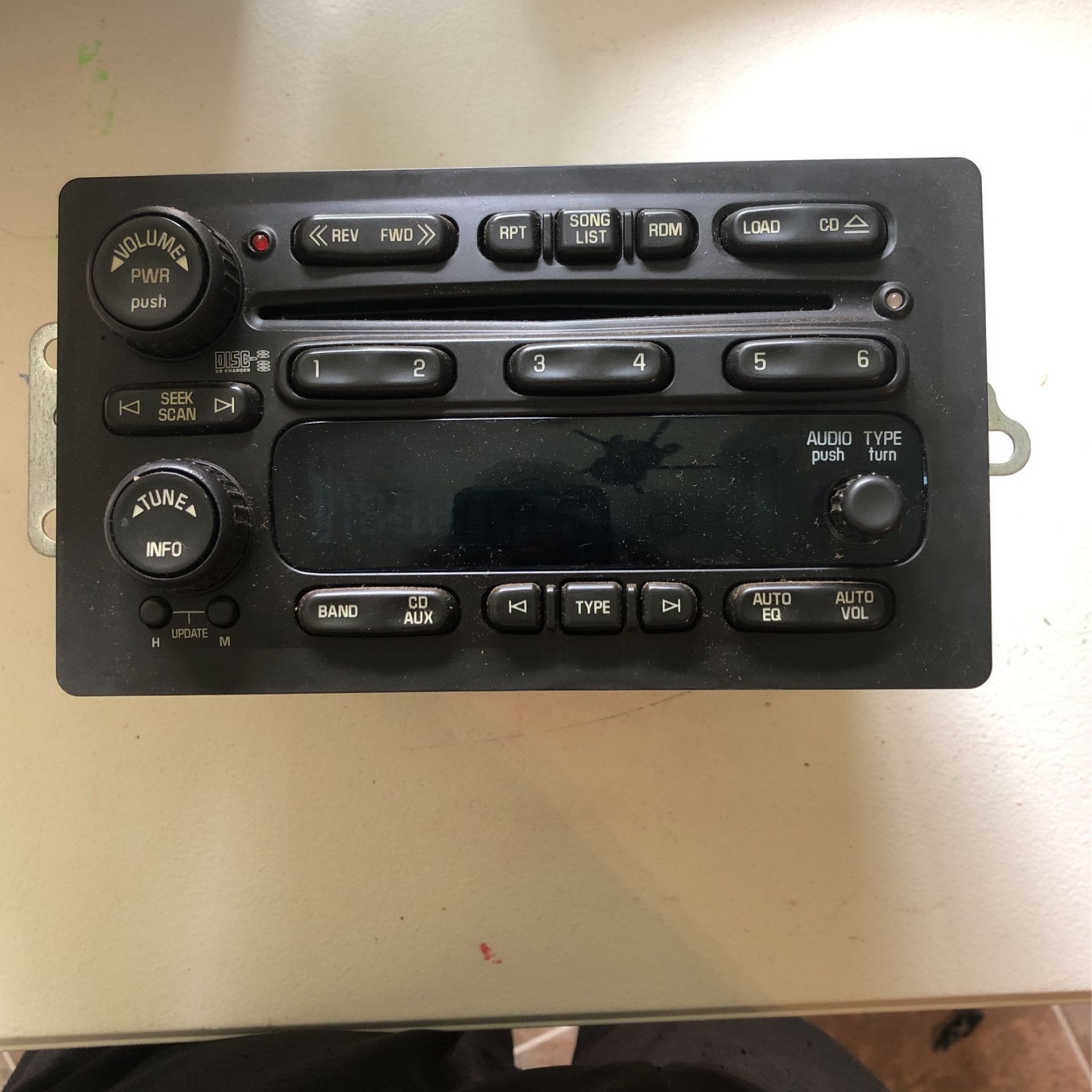 2006 Stock Gm Radio