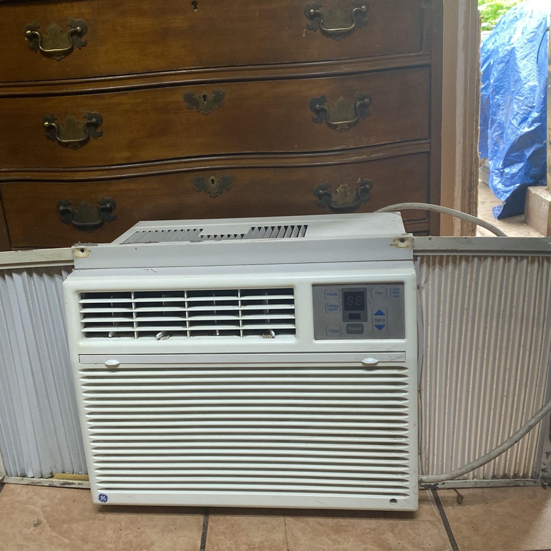 Air Conditioner 6,000 BTU