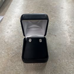 14K WG Diamond Earrings 1ct In Total H-si2 