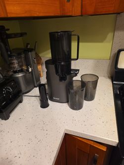 Cold Press Juicer like New