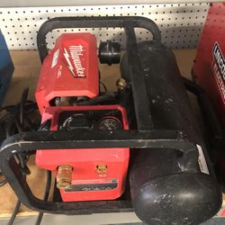 Milwaukee Compressor 