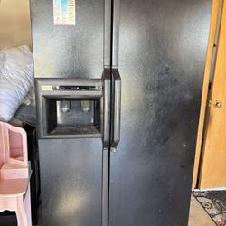 Amana black Fridge + Freezer