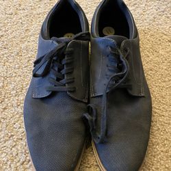 Aldo Casual shoes for men - size 11
