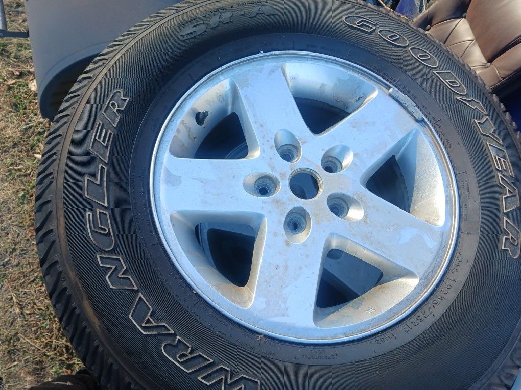 17s Jeep Wrangler Wheels 5 Of Them