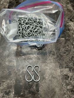 100 PIECES ( HOOKS 2” )