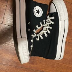 Women’s 9 Platform High top Converse 