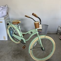 Huffy basket Bike 26inch