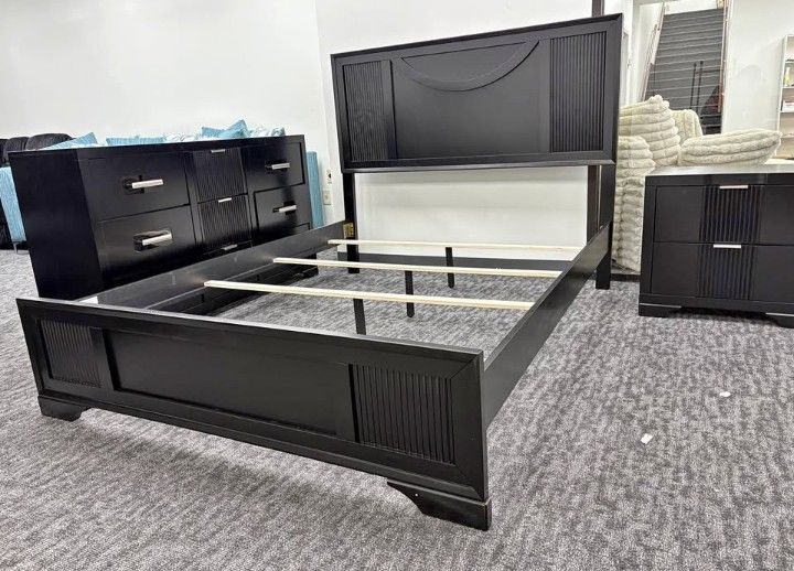 🎄ALL BLACK QUEEN SIZE 4 PIECE SET WITH QUEEN BED, 9 DRAWER DRESSER , NIGHTSTAND AND MIRROR $799!
