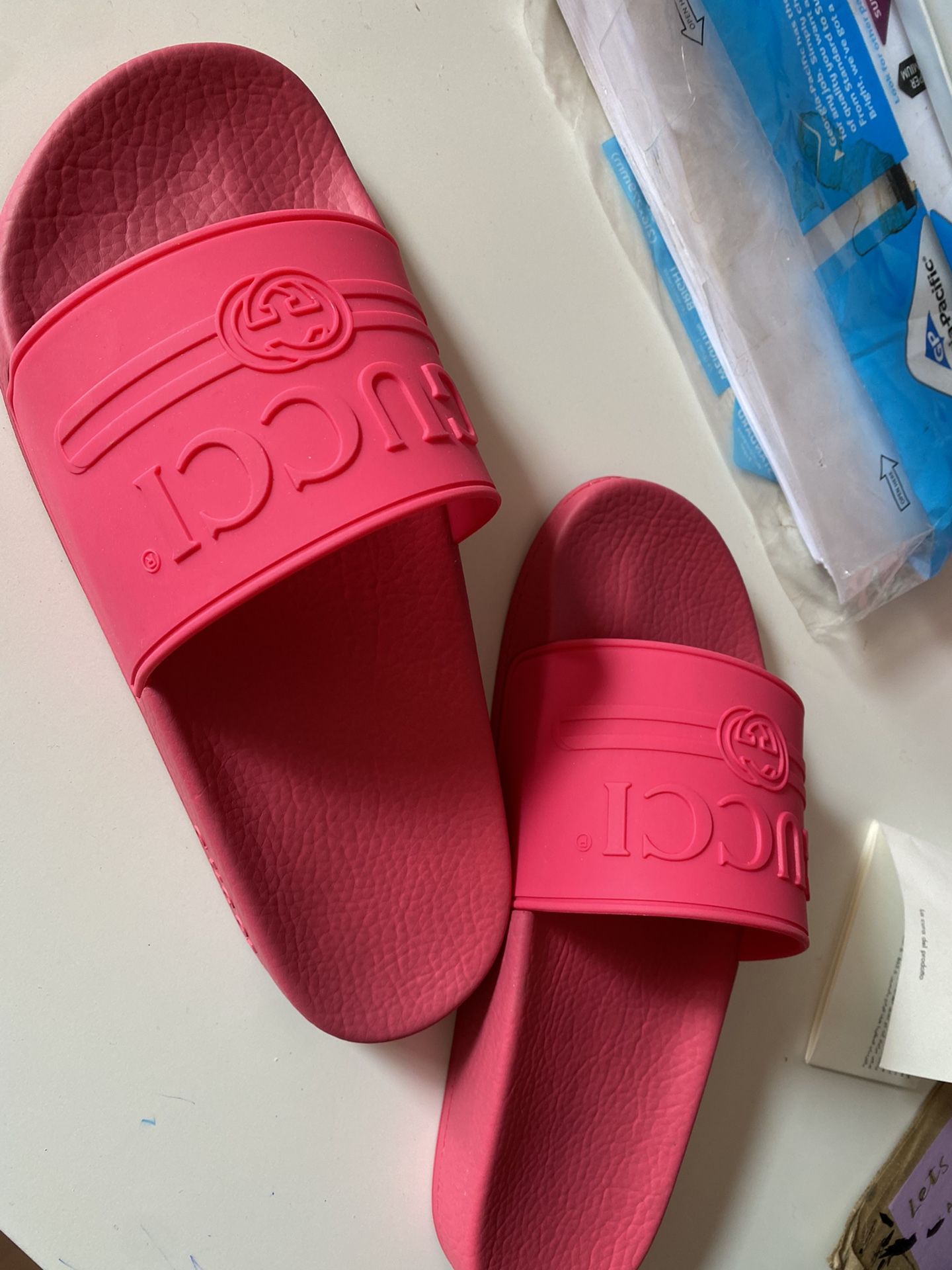 Gucci slides Sz 9 New