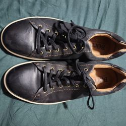 black leather Børn Allegheny (or Allegheny II) men's lace-up casual sneakers. 11.5