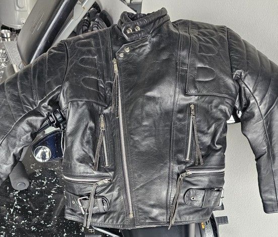 Motorcycle leather Jacket Medium Size.