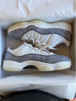 Air Jordan 11 retro “LNY”