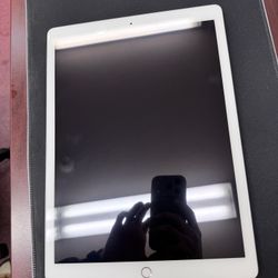 iPad Pro 12.9 1st Generation For Sale 