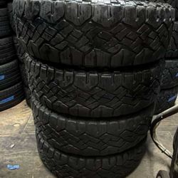 275 55 20 GoodYear Wrangler Set of 4 Used in Excellent Condition