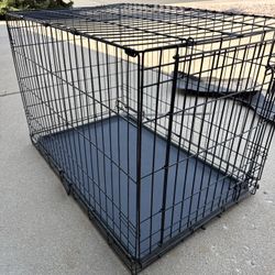 36” Foldable Metal Dog Crate – Excellent Condition