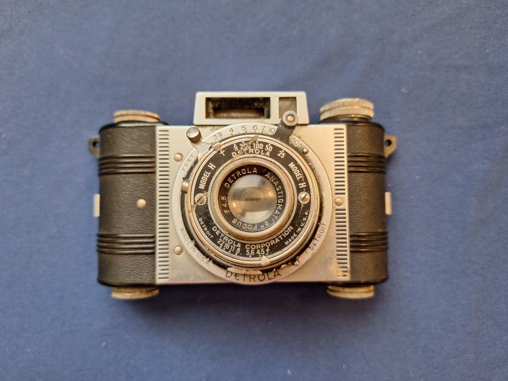 Vintage Detrola Model H Film Camera