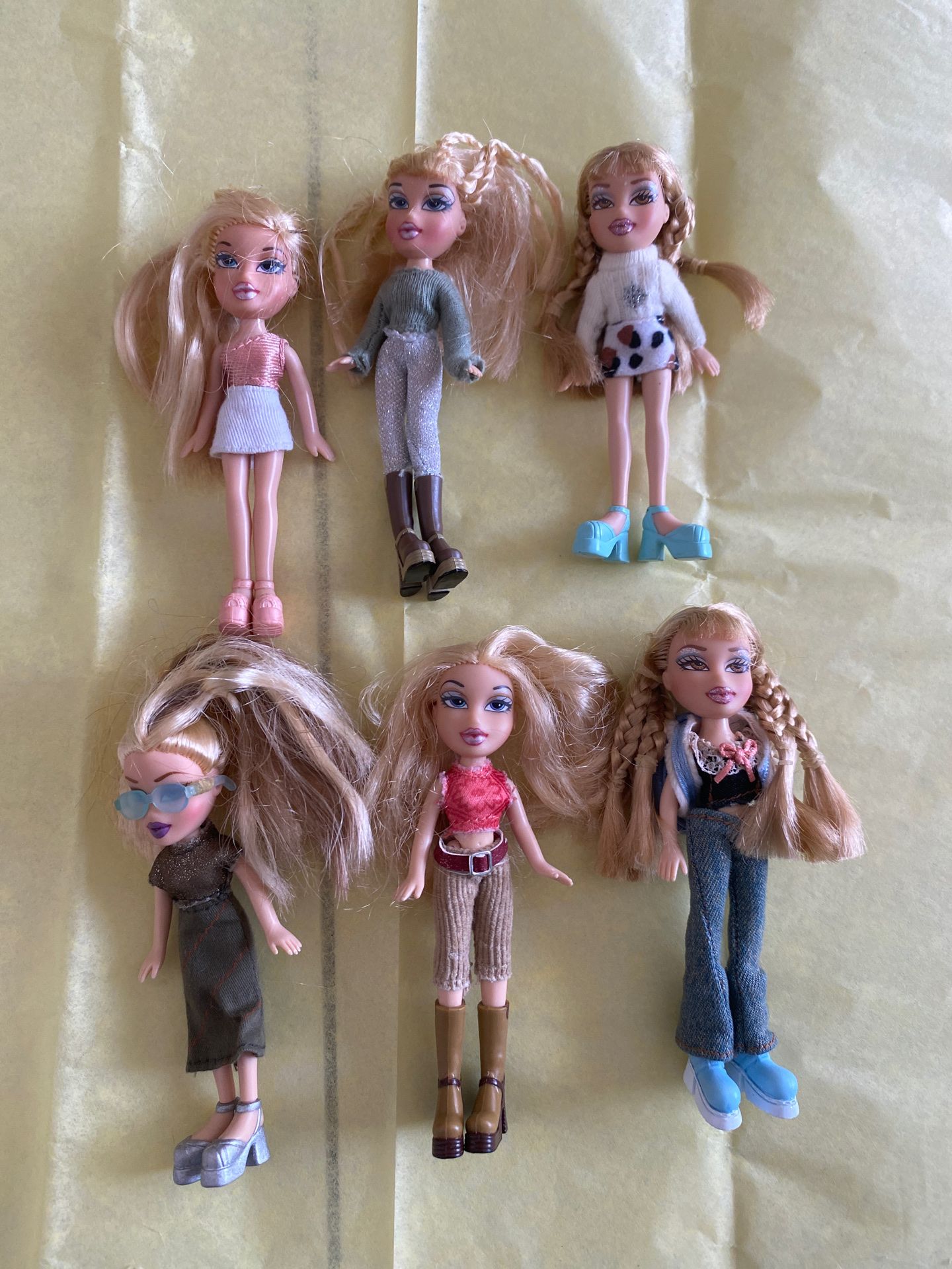 Mini Bratz Dolls