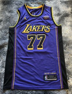 Los Angeles Lakers Luka Doncic Purple Jersey Size Medium 